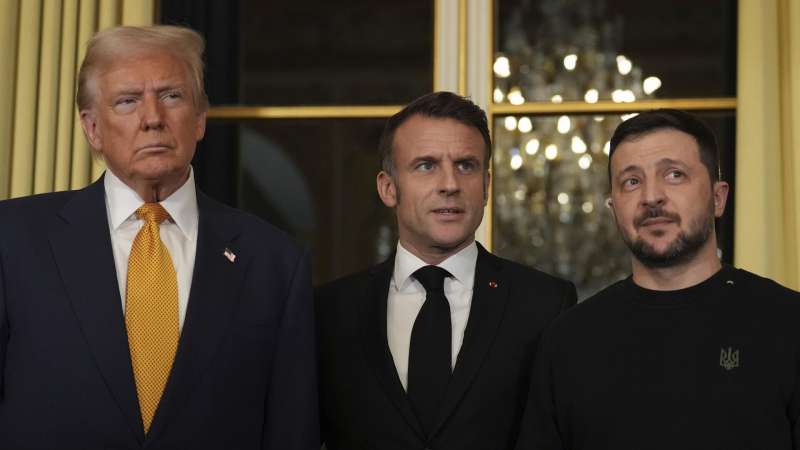 Трамп прокомментировал "доминирующее рукопожатие" с Макроном