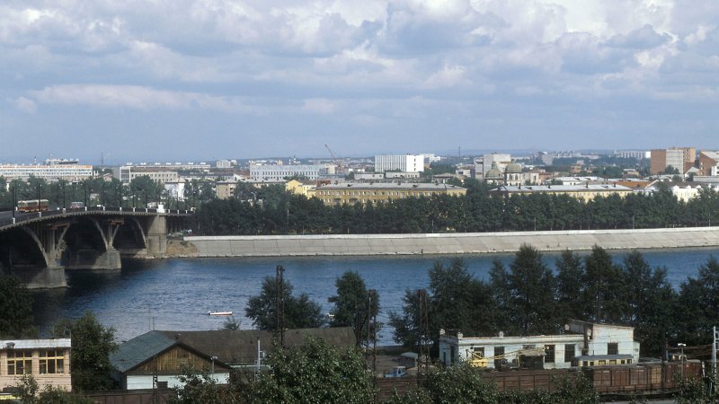 Приангарью выделят 1,8 миллиарда рублей на реконструкцию моста и дорог