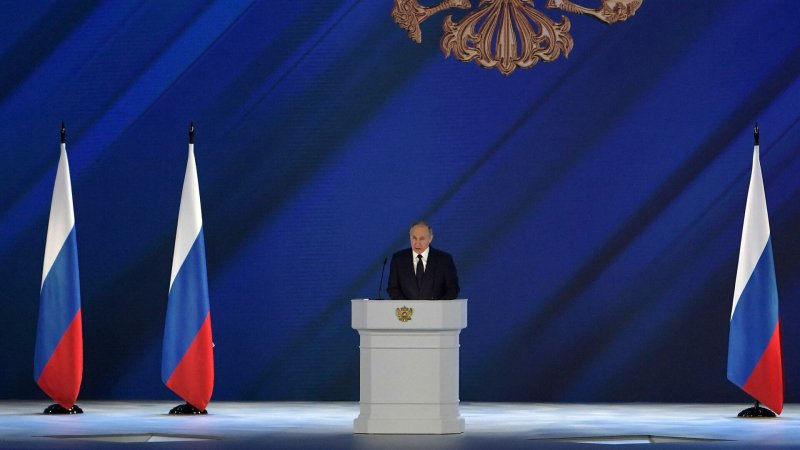 Путин призвал ввести расширенную ответственность за утилизацию товаров